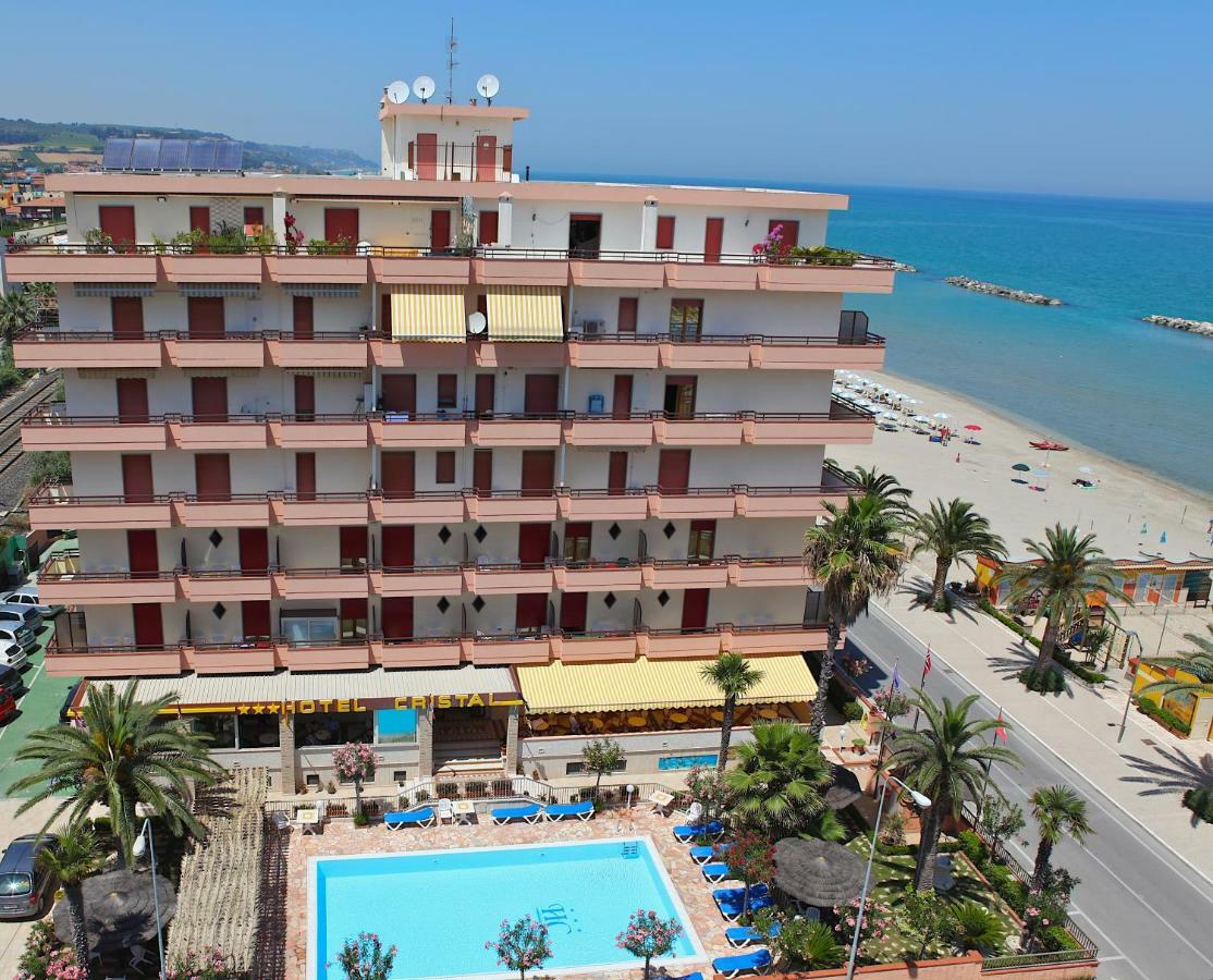 Hotel Cristal Cupra Marittima Zewnętrze zdjęcie
